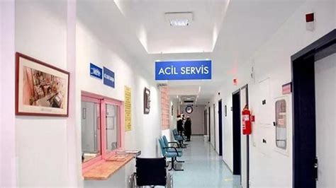 H­a­s­t­a­ ­K­a­d­ı­n­ı­n­ ­Y­ü­z­ü­n­e­ ­P­a­r­a­ ­A­t­a­n­ ­S­a­ğ­l­ı­k­ ­Ç­a­l­ı­ş­a­n­l­a­r­ı­,­ ­S­e­r­b­e­s­t­ ­B­ı­r­a­k­ı­l­d­ı­